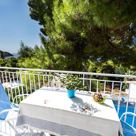 Poros Town Lions Apartments מראה חיצוני תמונה