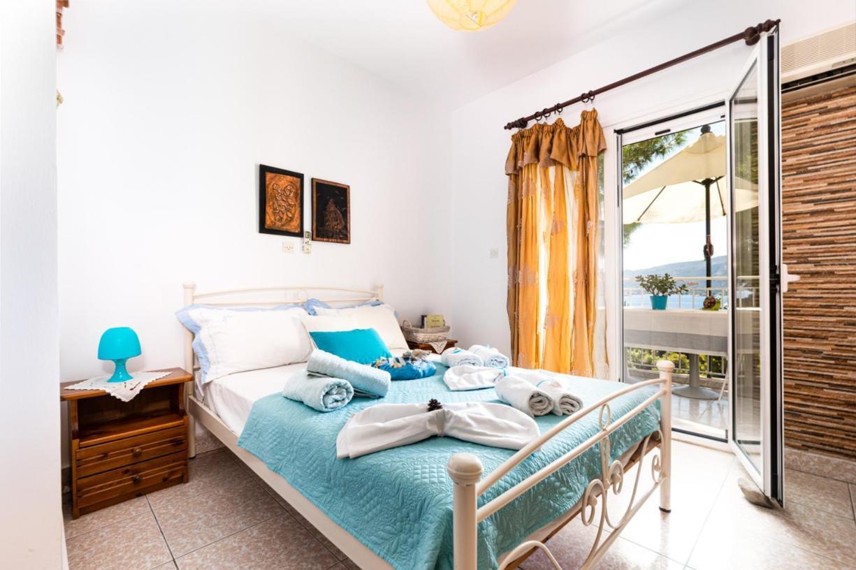 Poros Town Lions Apartments מראה חיצוני תמונה